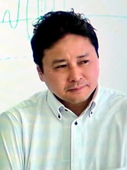 松行 輝昌のポートレート